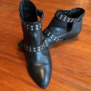 Matisse Ankle boots size 8.5